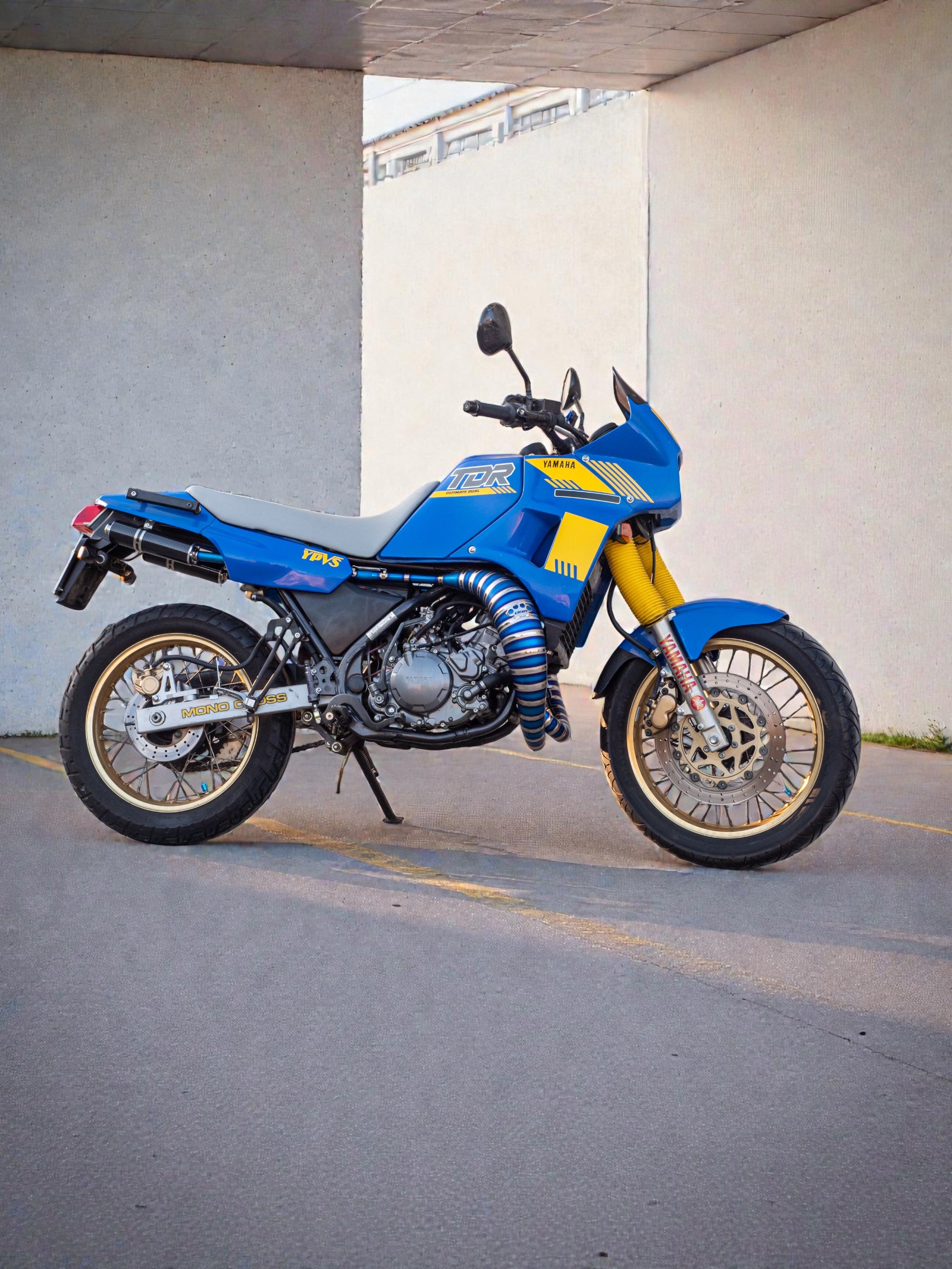 DBR Titan-Auspuff für YAMAHA TDR 250cc